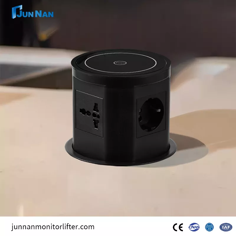 Naka-embed na Power Outlet Socket